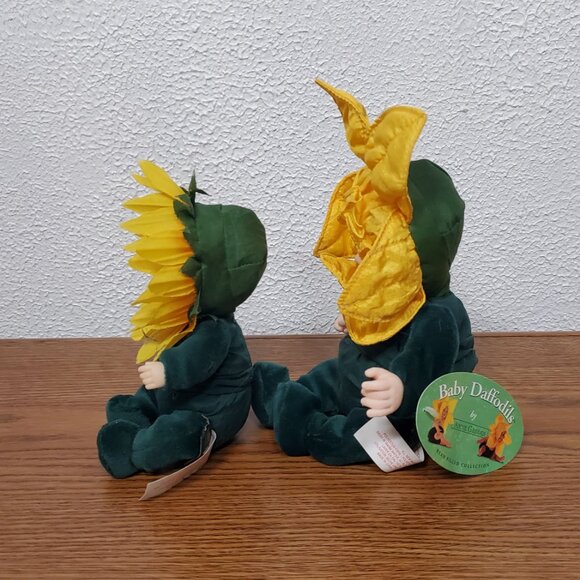 Vintage Dolls by Anne Geddes - 1999 Baby Daffodils Bean Filled - 6" and 9" - Picture 2 of 6